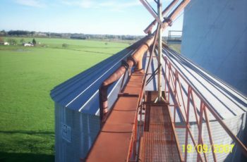 Pasarela superior de silos